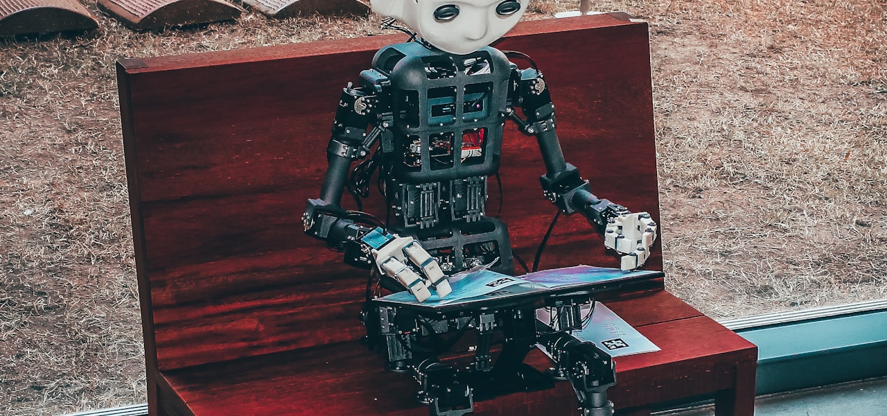 Semantic decomposition (natural language processing)